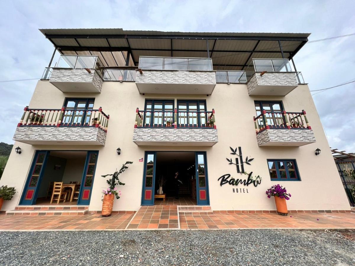 Ayenda Hotel Bambu Guatape Exterior photo